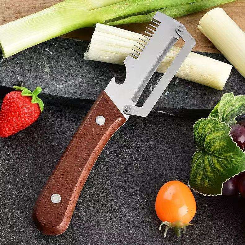 3-in-1 Kitchen Peeler with Wooden Handle — another view